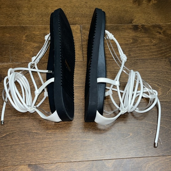 New, AQUA Muse sandals - Picture 4 of 5